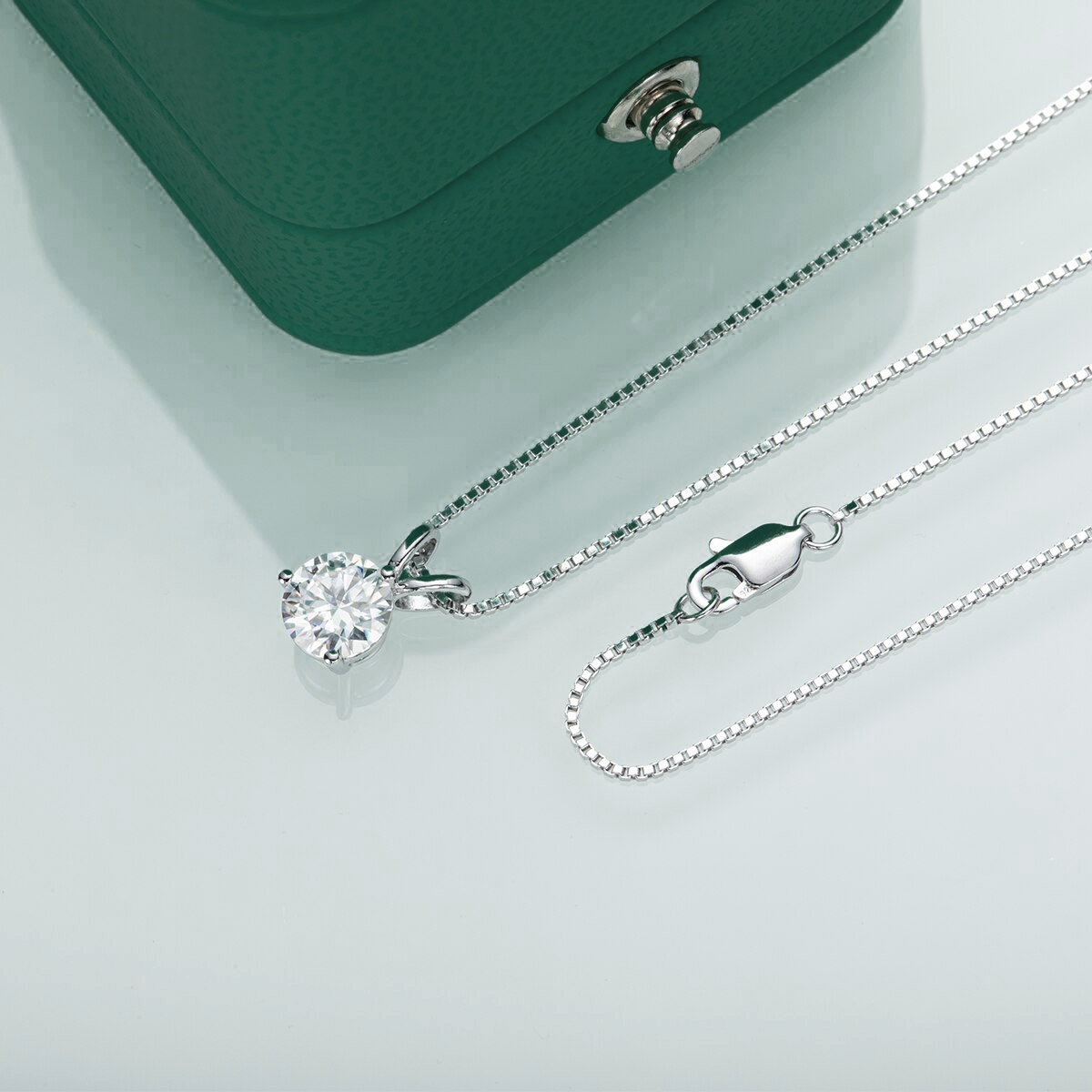 Colar Runas Moissanite